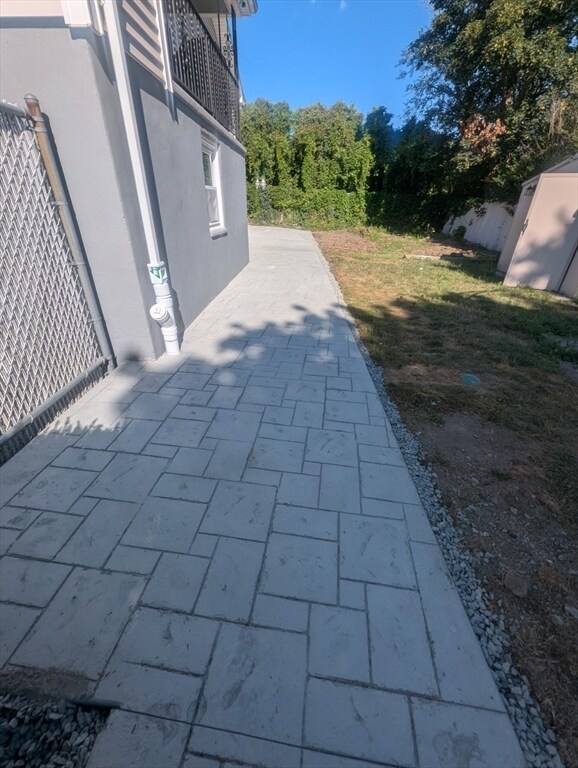 Building Photo - 120 Savage St