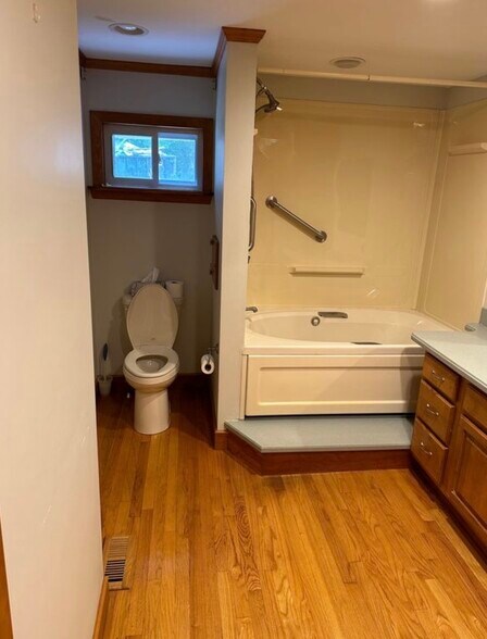 Building Photo - 100 Francis Wyman Rd