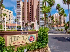 Building Photo - 3880 N Hwy A1A