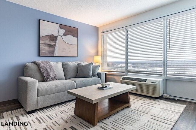 Building Photo - 50 Morgan St N