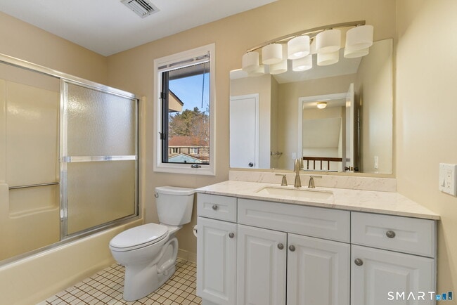 Building Photo - 68 Copper Beech Dr