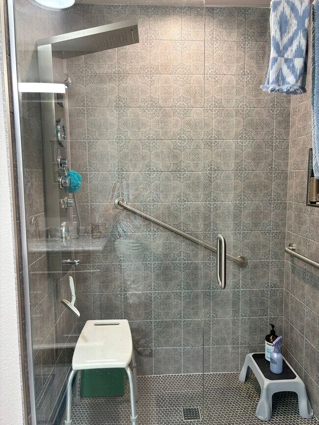 Building Photo - 379 Leisure World