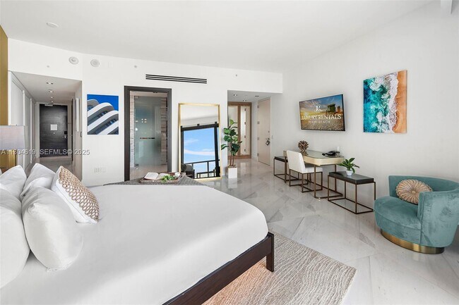 Building Photo - 2201 Collins Ave