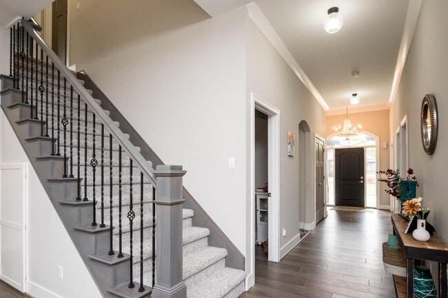 Building Photo - 1061 Birkshire Ridge