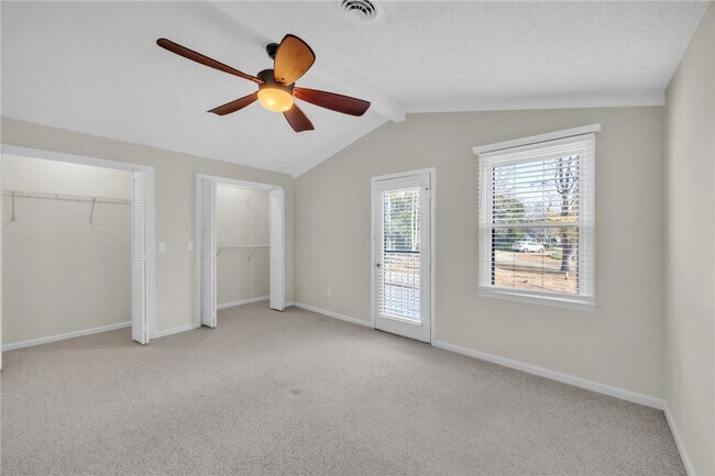 Building Photo - 103 Sunningdale Ct