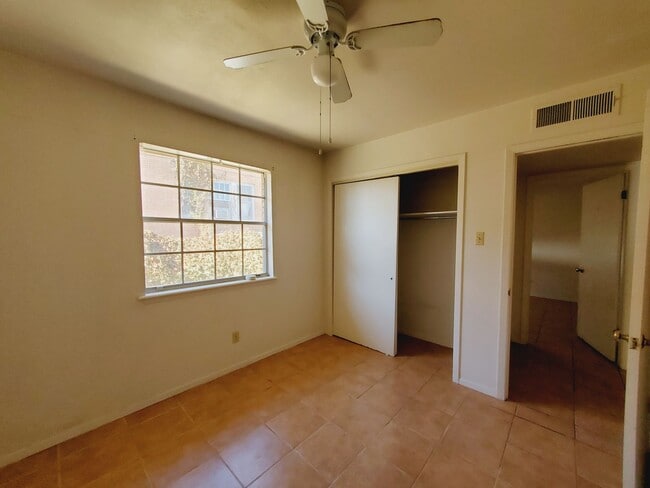 Building Photo - Great Duplex located at Manhattan Heights