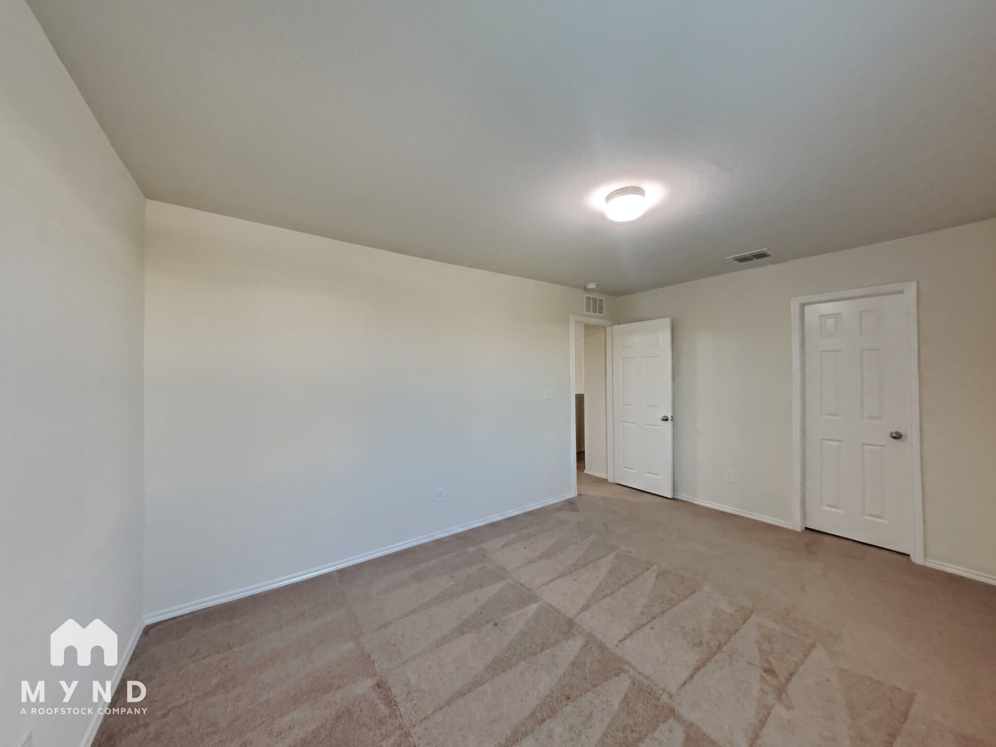 Building Photo - 9919 Silver Spoon