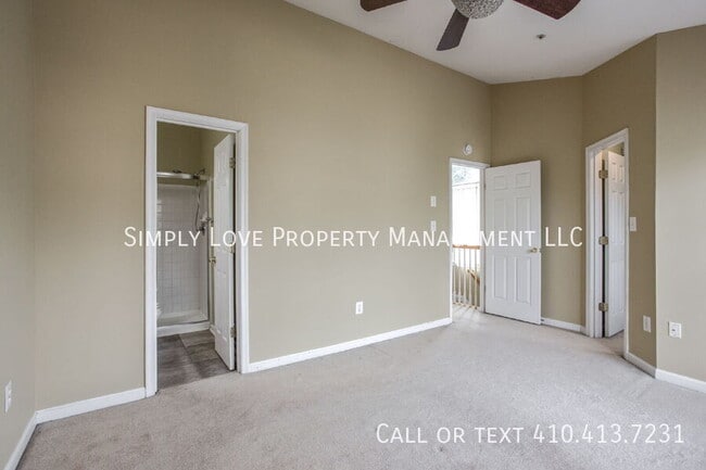Building Photo - 2252 Commissary Cir