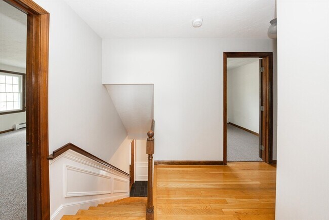 Building Photo - 13 Macneill Dr