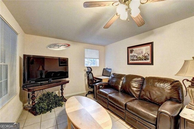 Building Photo - 6490 Tuggle Dr