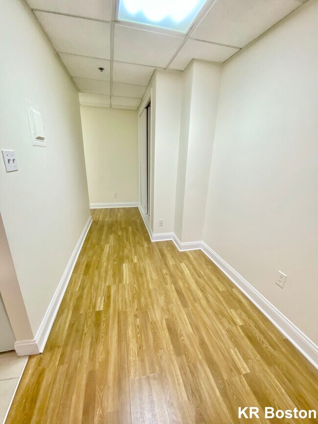Building Photo - 21 Tremont St