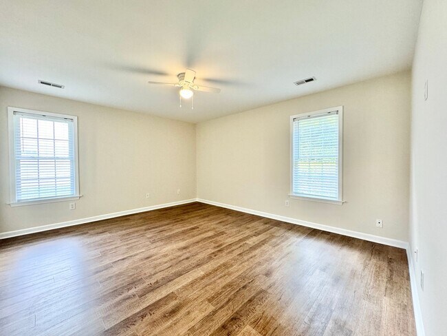 Building Photo - Adorable 3 Bedroom Home in High Point!