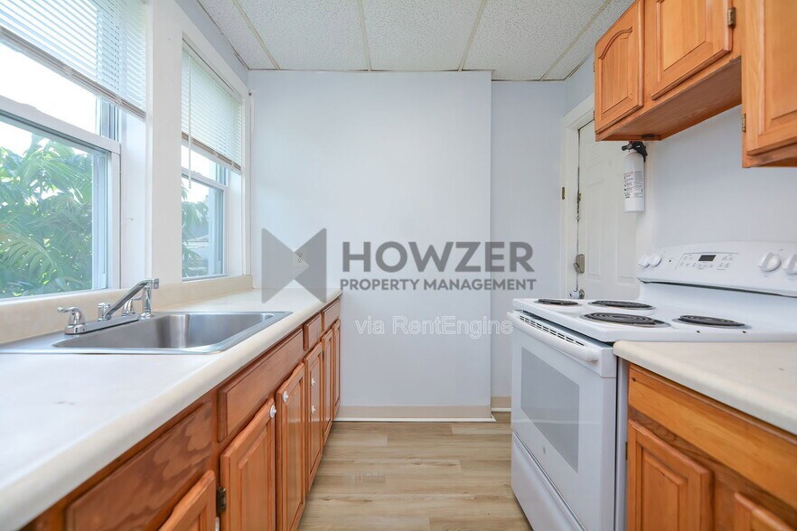 Building Photo - 9 Creedway