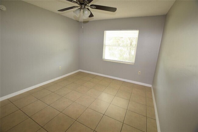 Building Photo - 4840 Grovemont Pl
