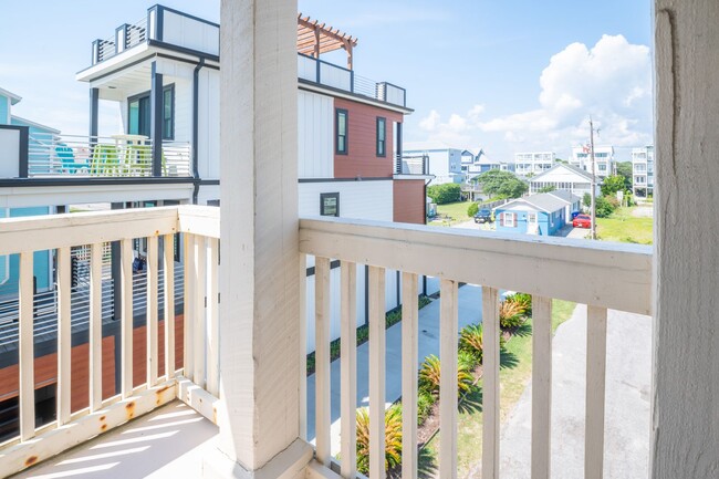 Building Photo - Salty Hammocks Oceanfront Condo Community