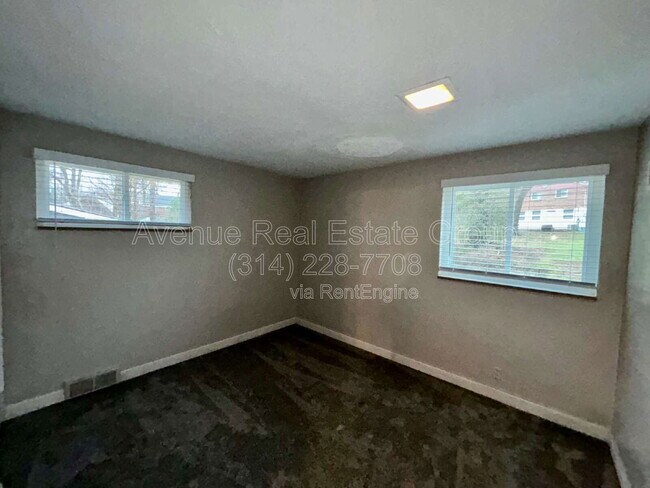 Building Photo - 1411 Midland Blvd