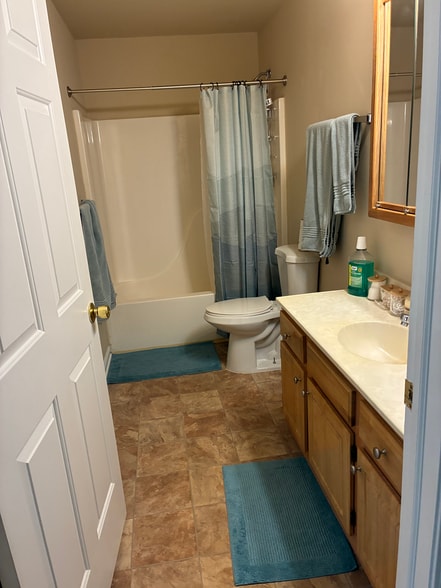 Building Photo - 3677 Carman Rd