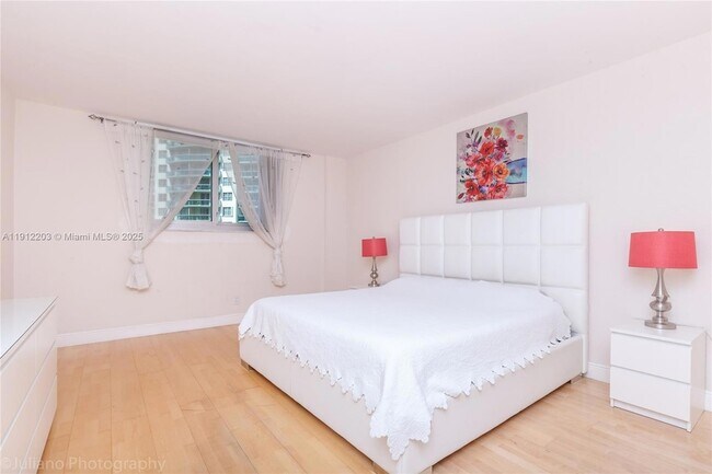 Building Photo - 19380 Collins Ave