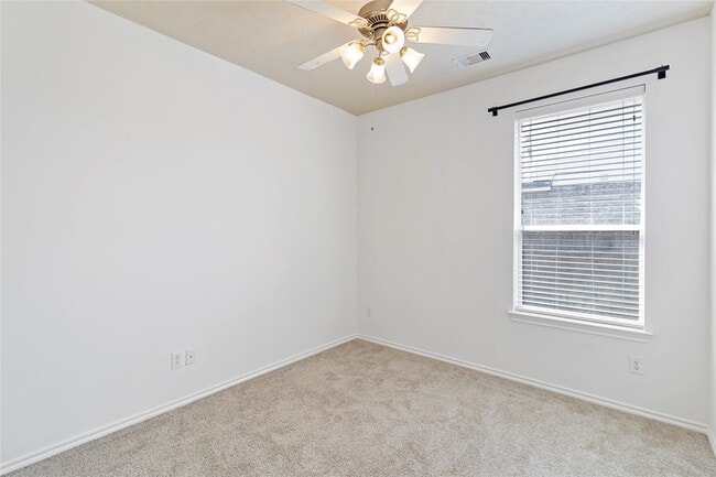 Building Photo - 23307 W Pine Ivy Ln