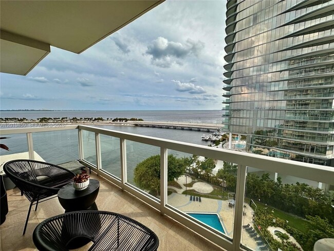 Building Photo - 2451 Brickell Ave