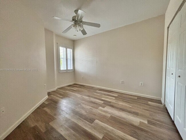Building Photo - 8253 SW 29th St