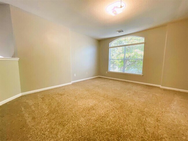 Building Photo - 2518 Hidden Park Ln