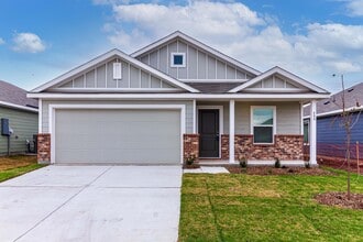 Building Photo - 404 Dewberry Dr