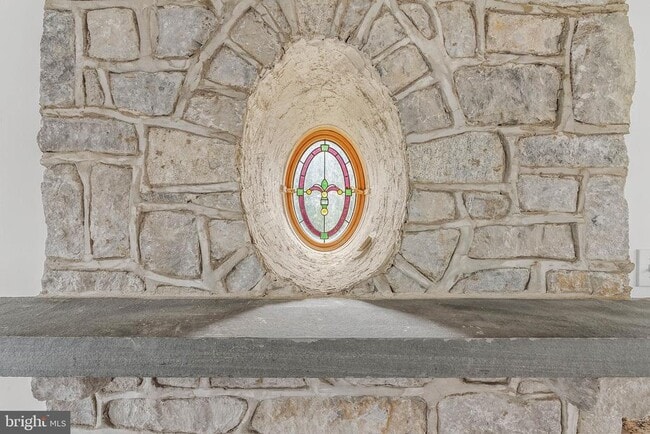 Building Photo - 217 N Providence Rd