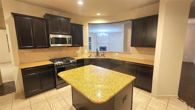 Building Photo - 4003 Hans St