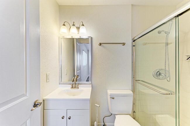 Building Photo - 616 Guild Dr