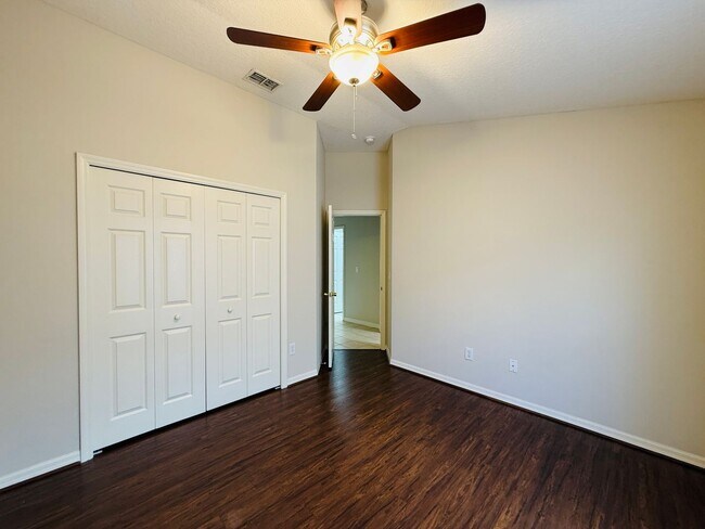 Building Photo - 5534 Turtle Crossing Loop