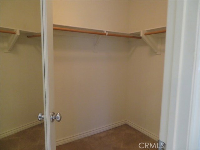 Building Photo - 14336 Saline Dr