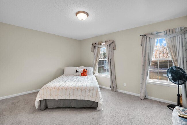 Building Photo - Like New Home for Rent in Hinesville!