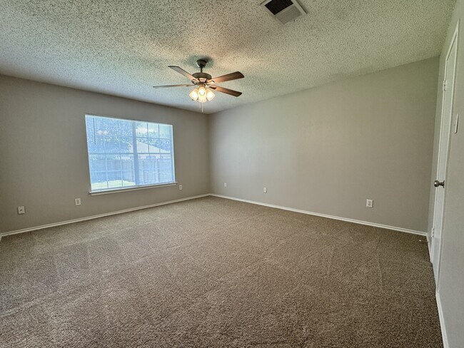 Building Photo - 1008 Aransas Cove