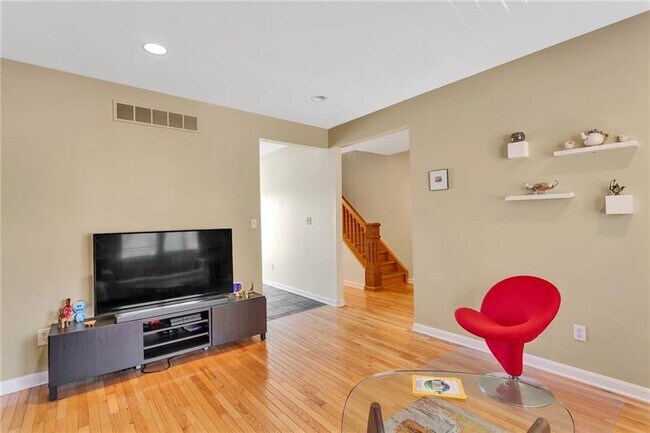 Building Photo - 3127 Josephine St