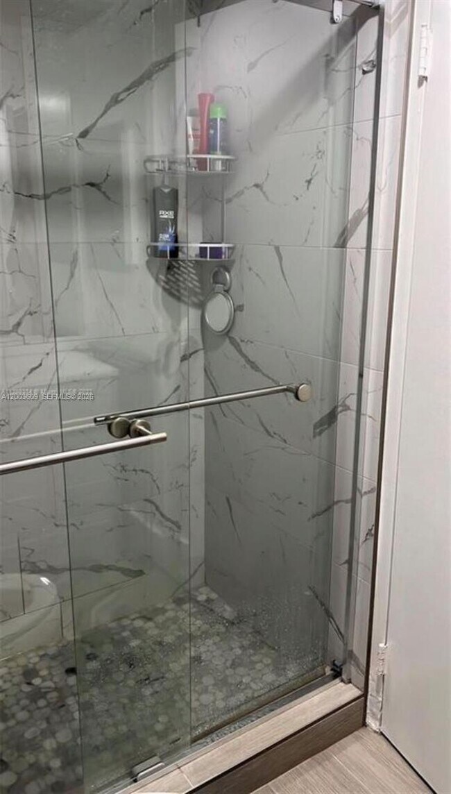 Building Photo - 250 174th St