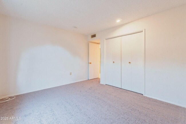 Building Photo - 10733 W Loma Blanca Dr