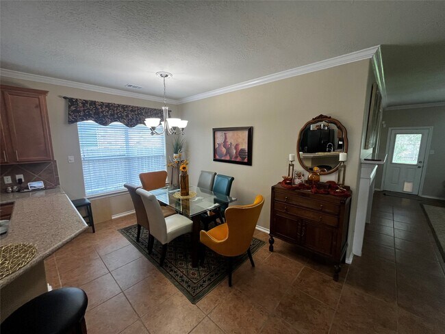 Building Photo - 25935 Orchard Knoll Ln