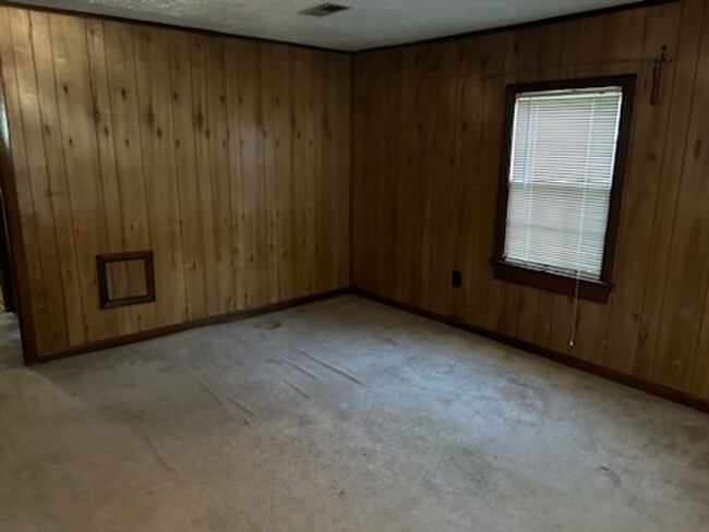 Building Photo - 130 Grantham St