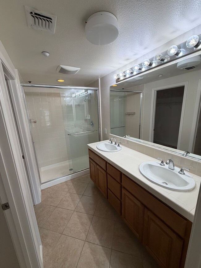 Building Photo - Refreshed Muilti-Story 2BD/2.5BA Condo in Dublin's Terraces!