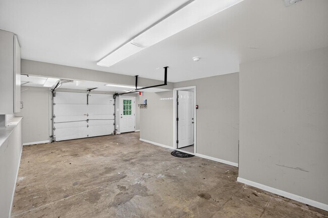 Building Photo - 4104 Green Spring St