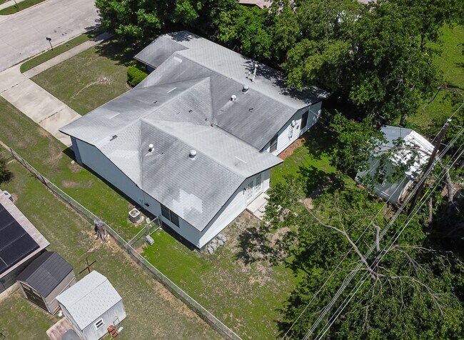 Building Photo - 4-Bedroom Home in the Heart of Killeen