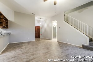Building Photo - 13031 Feather Ridge Dr