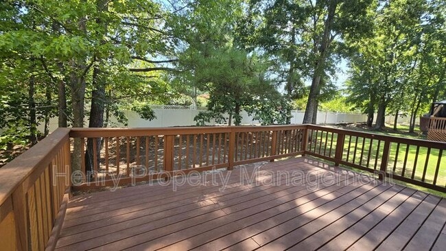 Building Photo - 100 Mint Hill Dr