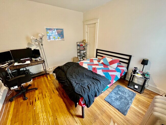 Building Photo - 1152 Commonwealth Ave