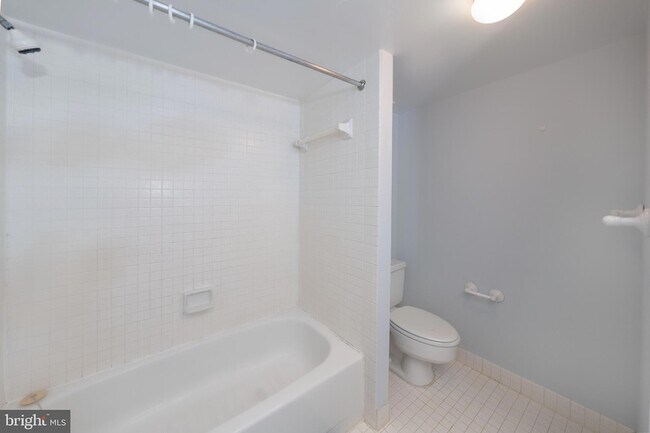 Building Photo - 5501 Seminary Rd