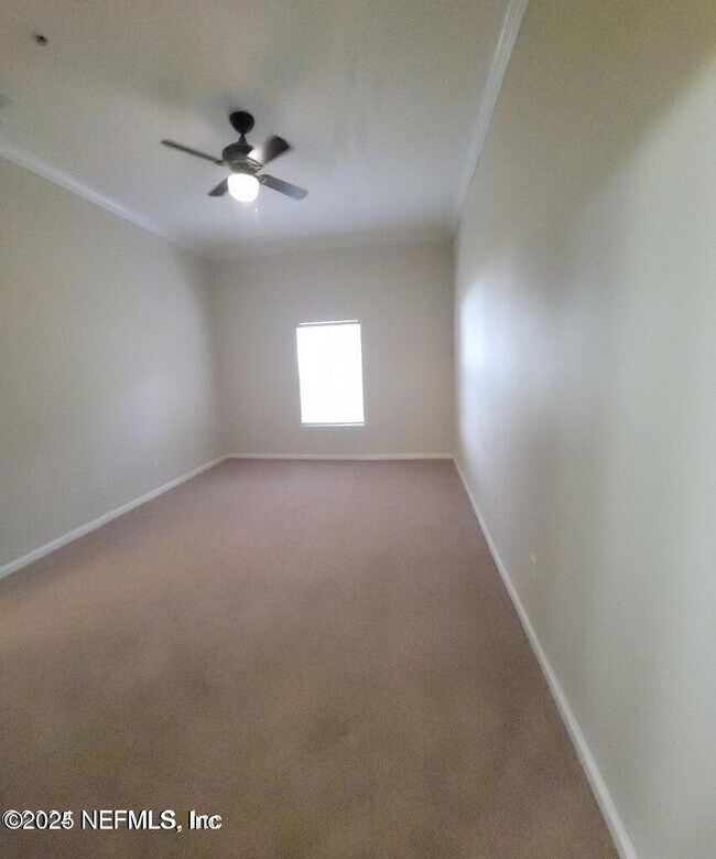 Building Photo - 7053 Snowy Canyon Dr
