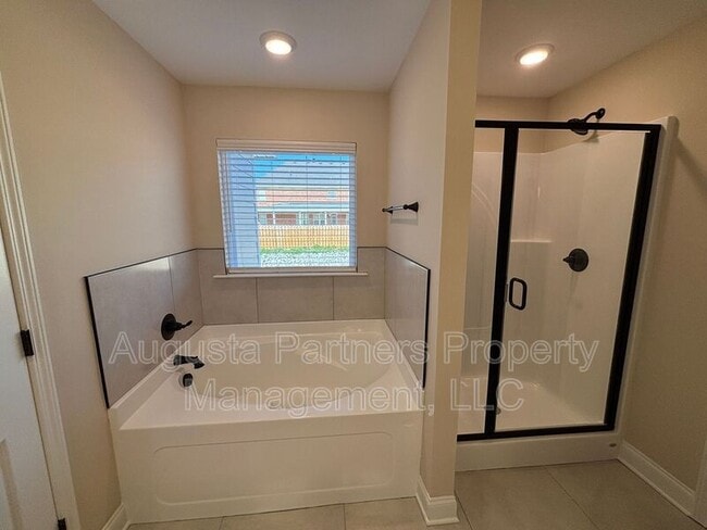 Building Photo - 1552 Baldwin Lakes Dr