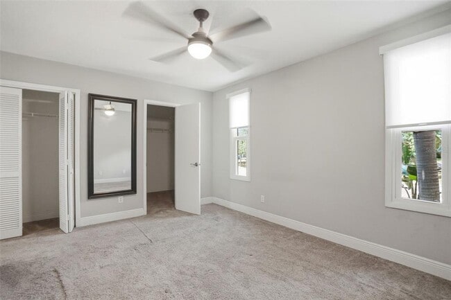 Building Photo - 727 N Himes Ave