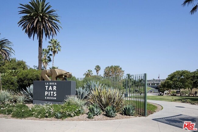 Building Photo - 938 Orange Grove Ave